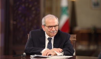 Lebanese PM says government is seeking a phased Israeli withdrawal from the south